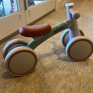 Toddler Balance Bike toy - learning to walk